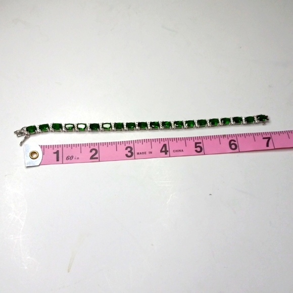 Chrome Diopside Bracelet - Picture 8 of 8